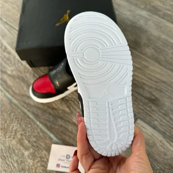 Air Jordan 1 Sky Toddler’s Sneakers “Black/Red” (TD 9c)