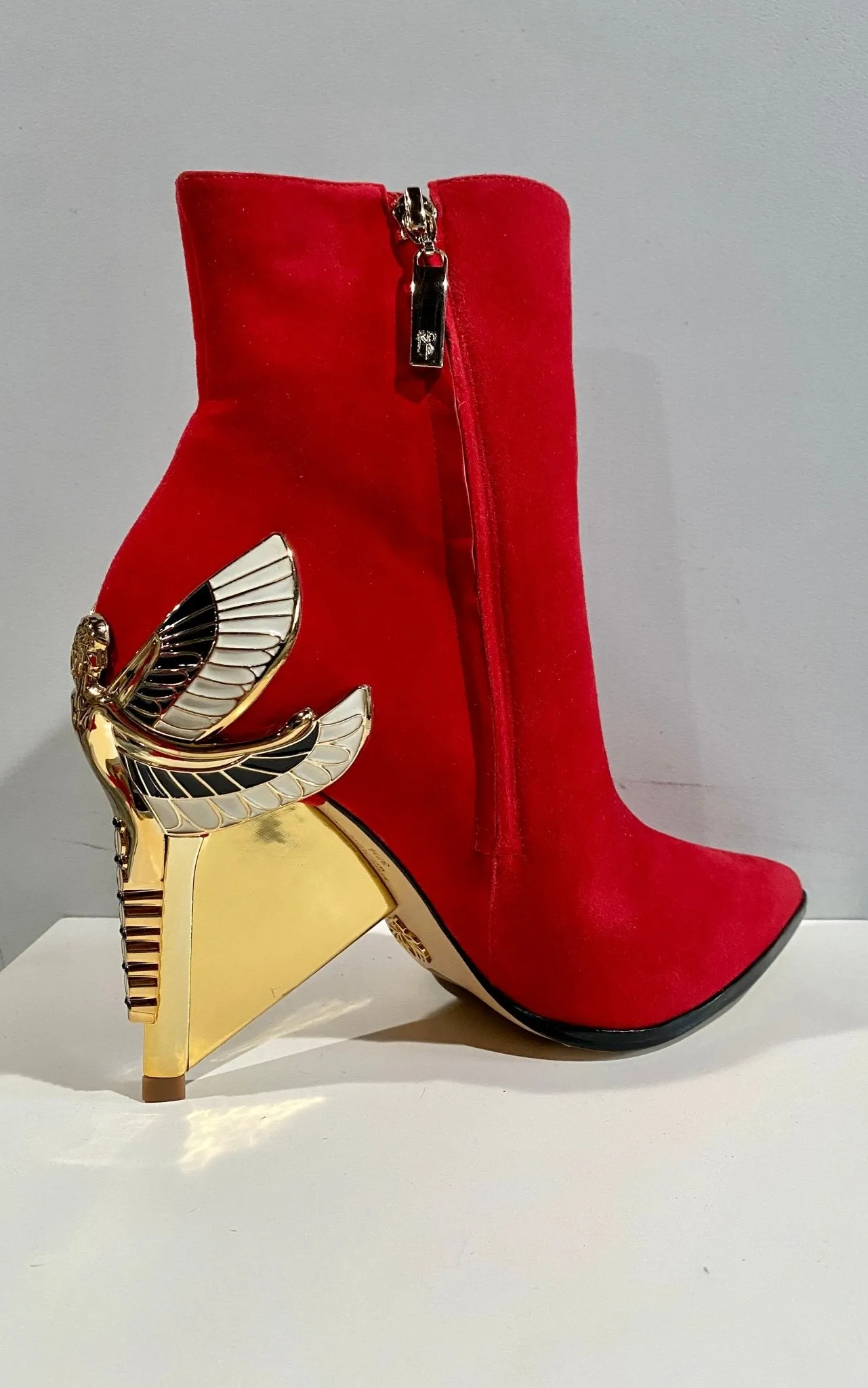 AURORA - RED SAMPLE 7.5