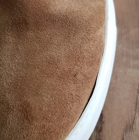 Barneys New York -Natural Suede Chelsea Sneakers