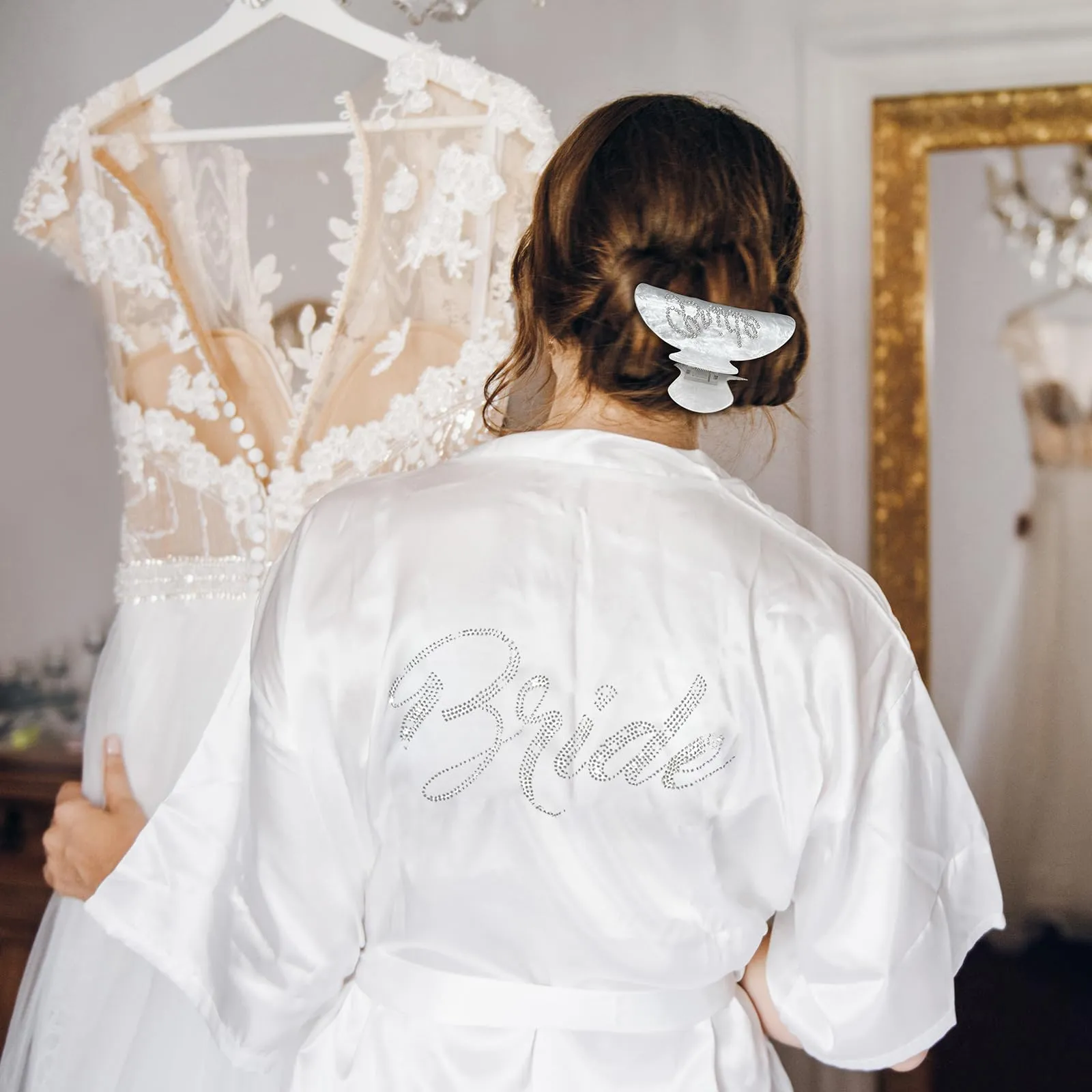 Bride to Be Gift Set, Bride Slippers, I Do Slippers, Bride Robe, Bride Hair Claw Bride Hair Clip, Bridal Wedding Robe, Wedding Gift, Bridal Gift, Bridal Shower Gifts