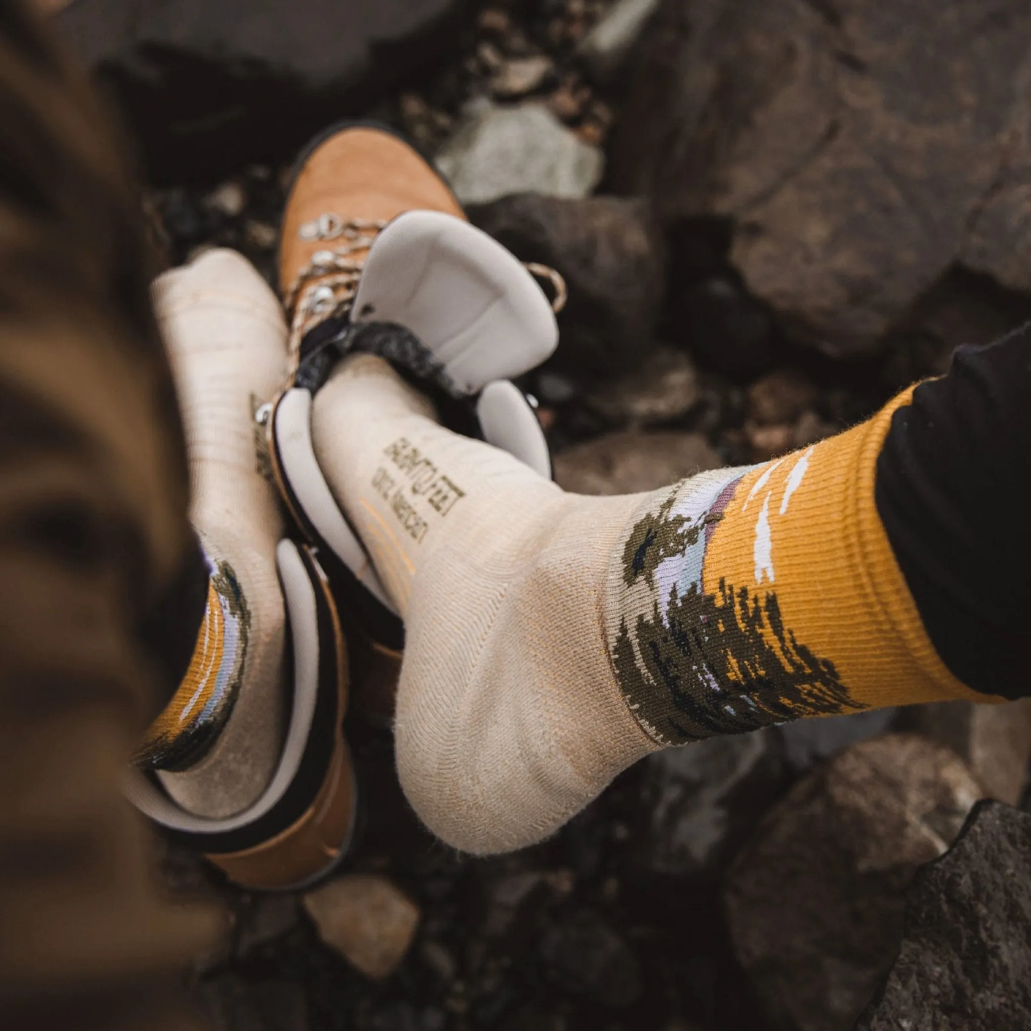 Farm to Feet Cascade Locks Light Targeted Cushion 3/4 Crew Hiking Socks