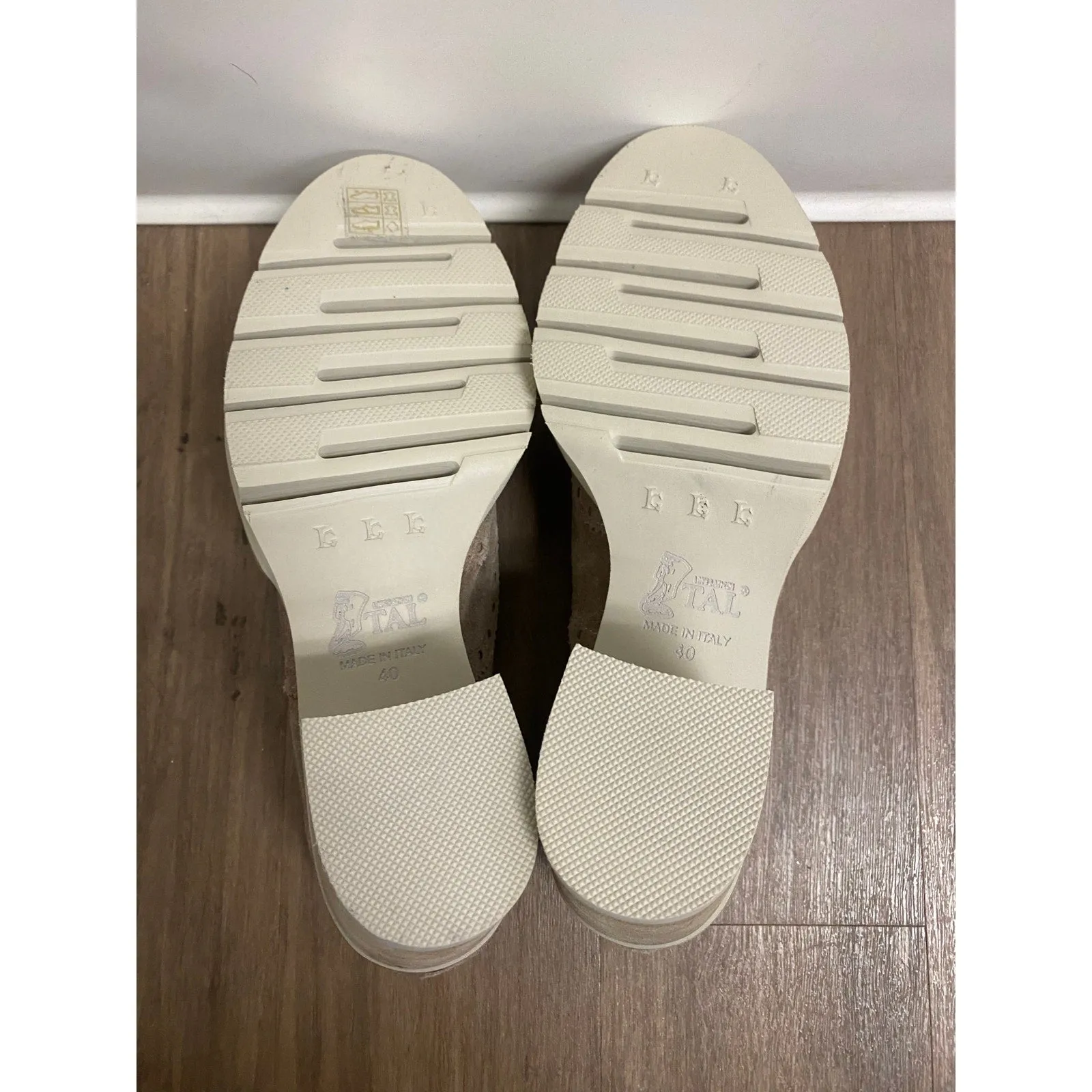 Luca Grossi Tan Suede Chunky Heel Shoes Sz 40