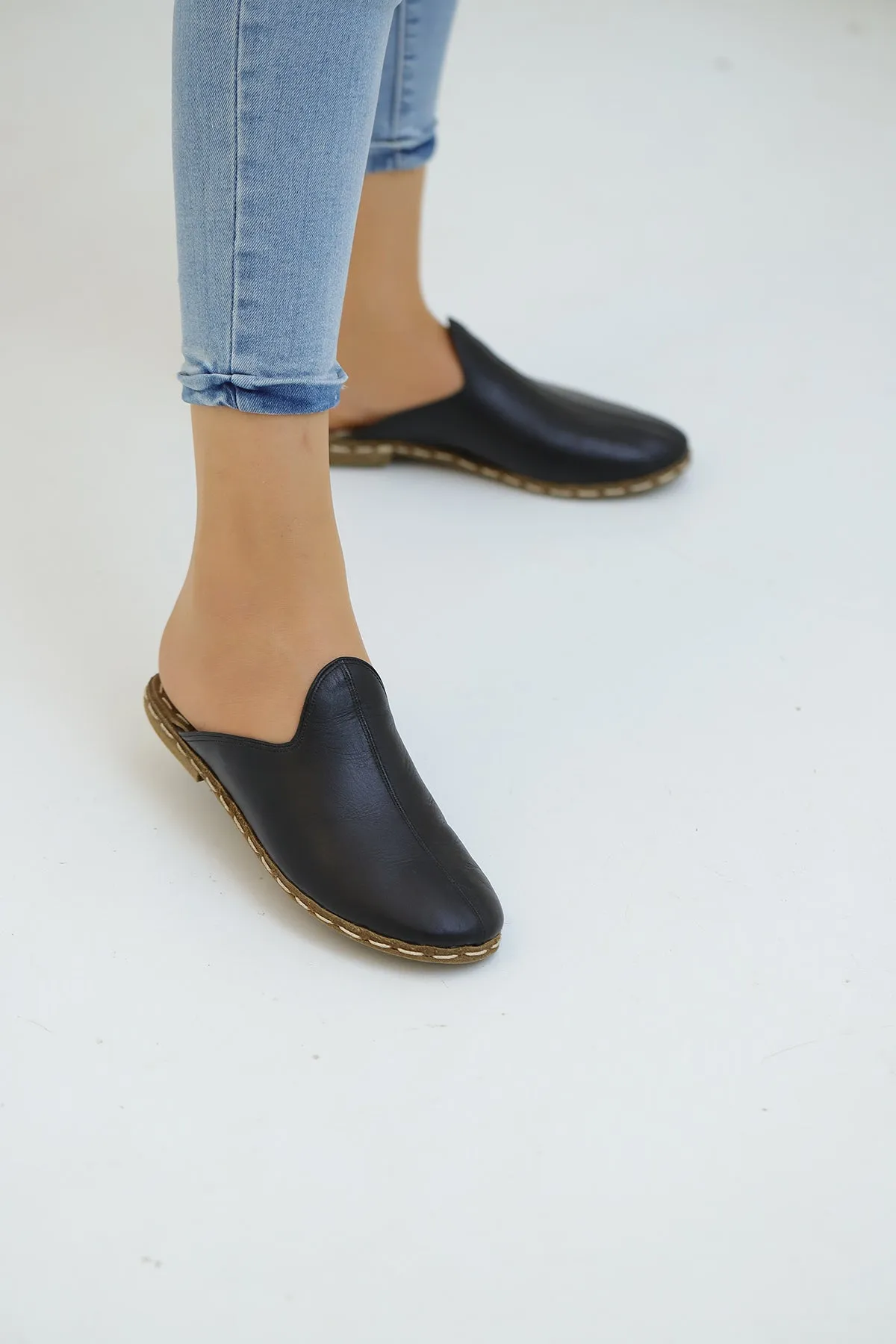Midnight Noir Handmade Leather Slippers (Women's)