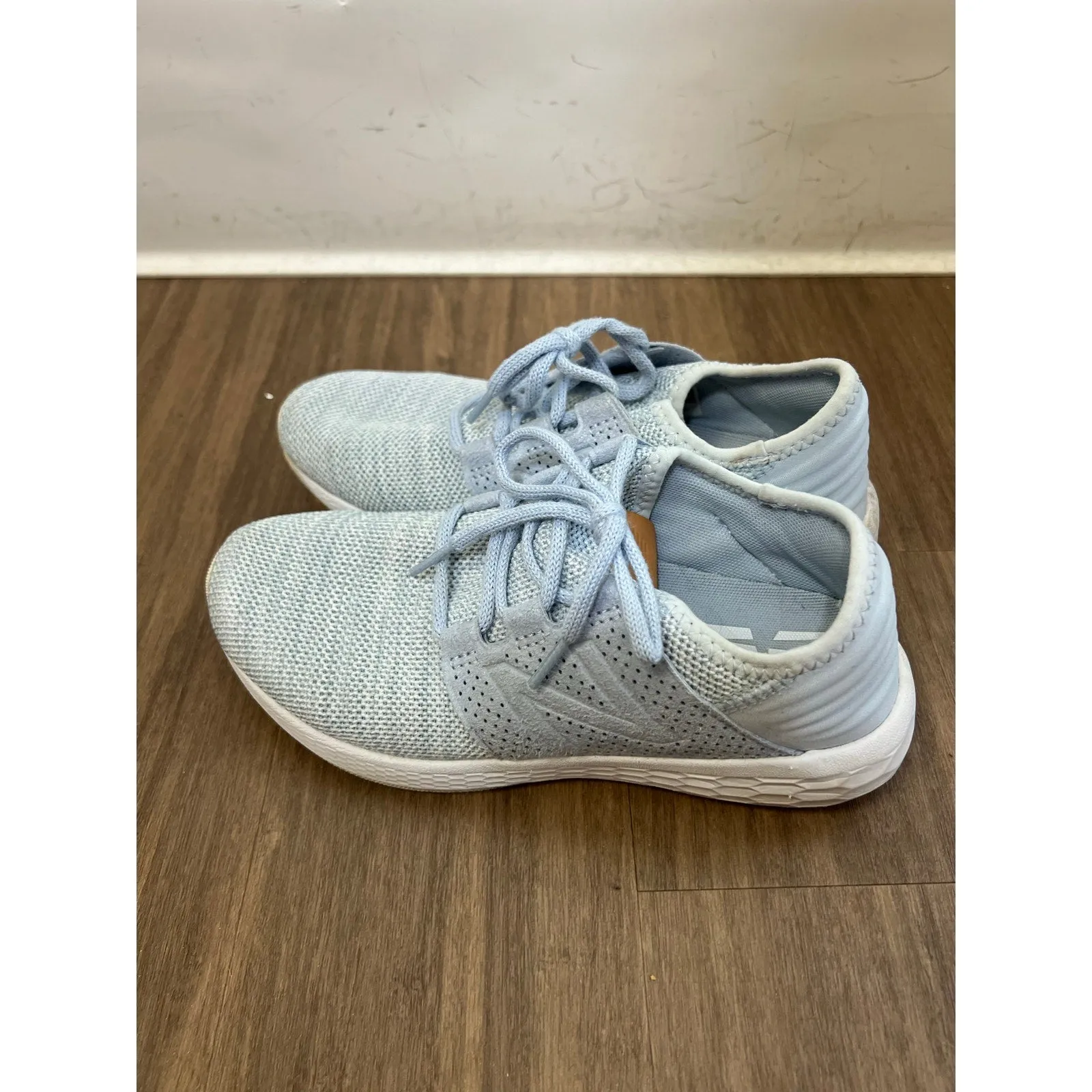 New Balance Baby Blue Light Weight Stretchly Sneakers Sz 6.5