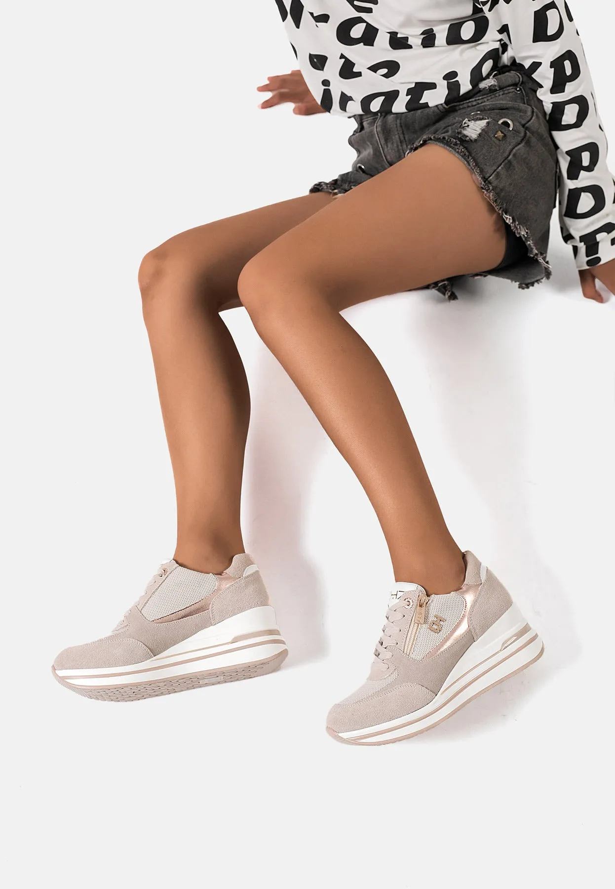 Sneakers QH7018