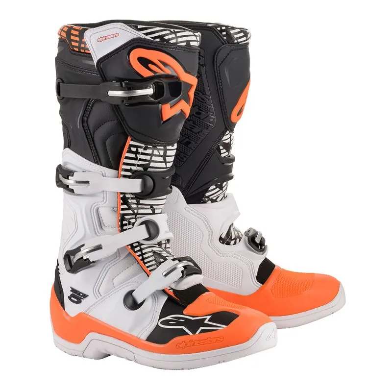 Tech 5 Boots