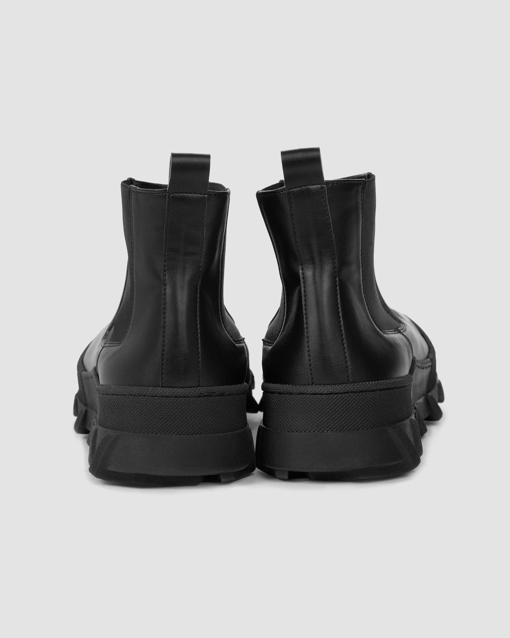 Tiger Women's Corn Leather Vegan Chelsea Boots | Black