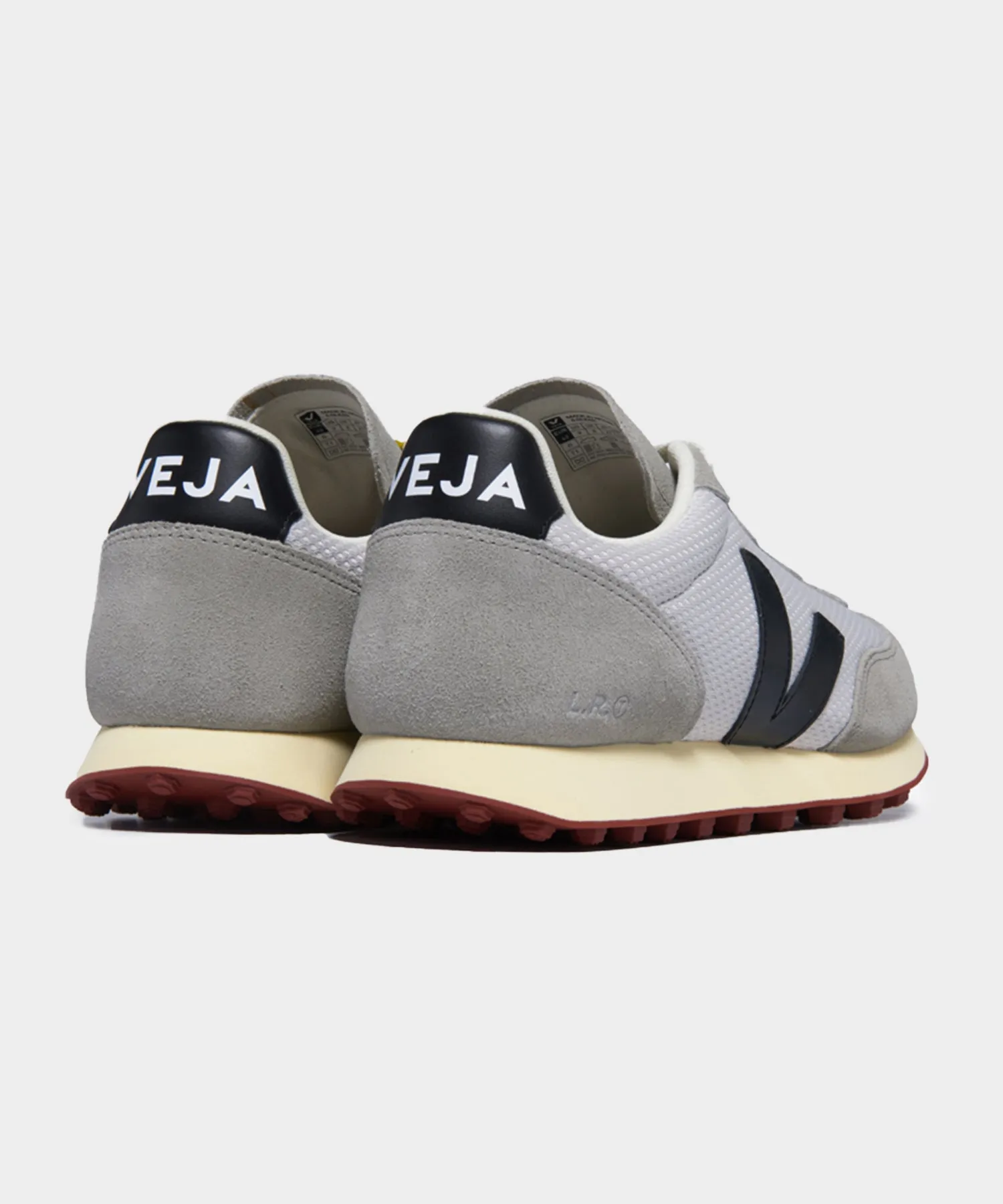 Veja Rio Branco Alveomesh in Light Grey    Black