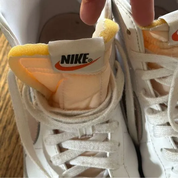 Wmns Blazer Mid '77 Vintage 'WhitePink Oxford'Nike / Sneakers