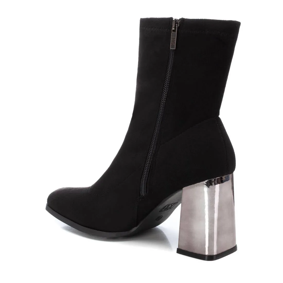 Women's Casual Suede Booties By XTI 143112